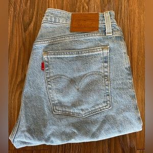 Levi’s Wedgie Icon Tango Light